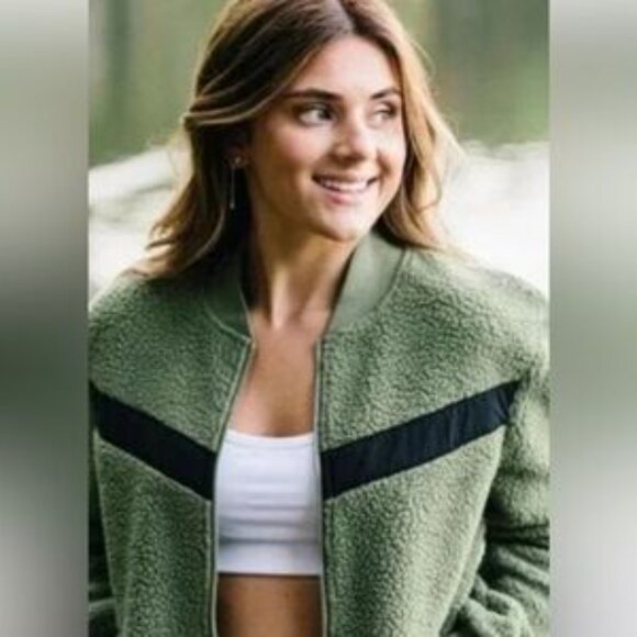 Zyia Olive Green Teddy Jacket XS — Fuzzy Zip Jacket brand new - Picture 3 of 7